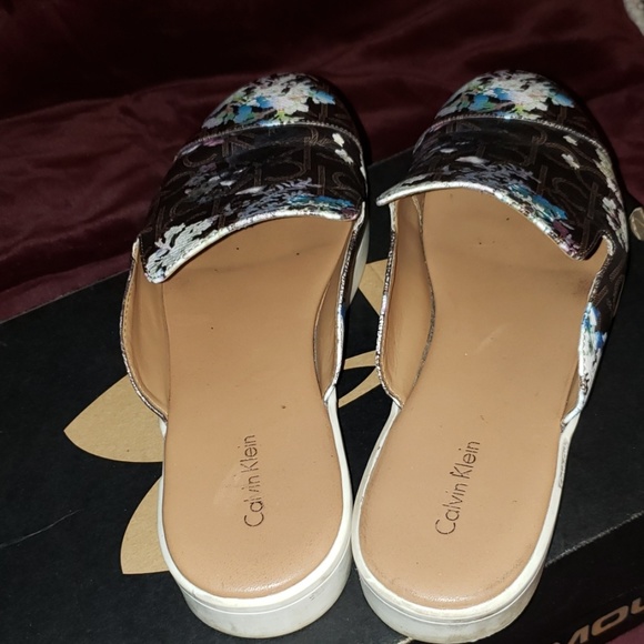 Leather slides - Picture 2 of 6